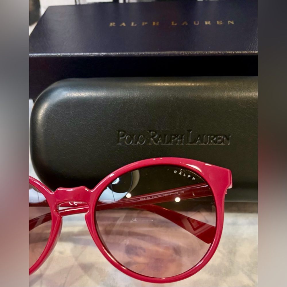 EUC!! POLO RALPH LAUREN PINK ROUNDED WOMEN’S SUNGLASSES AND NWT SILK SCARF - Picture 9 of 11